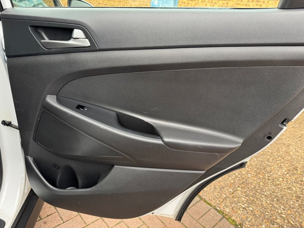 Used Hyundai TUCSON 2017 for sale - 76303712: Photo 47