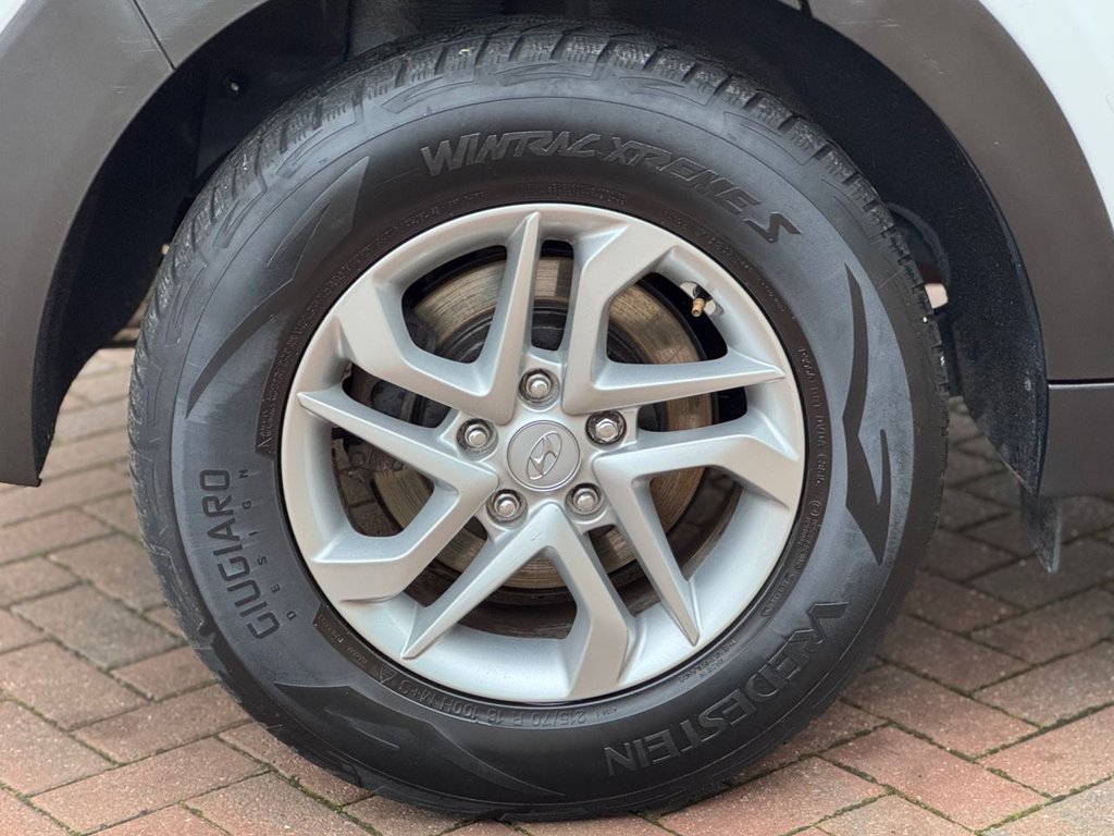 Used Hyundai TUCSON 2017 for sale - 76303712: Photo 8