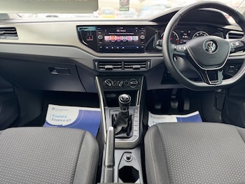 Used Volkswagen Polo 2019 for sale - 77594462: Photo