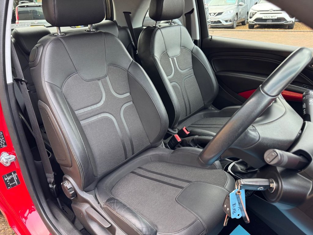 Used Vauxhall ADAM 2018 for sale - 76848194: Photo 3