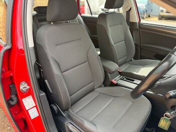 Used Volkswagen Golf 2018 for sale - 78874636: Photo