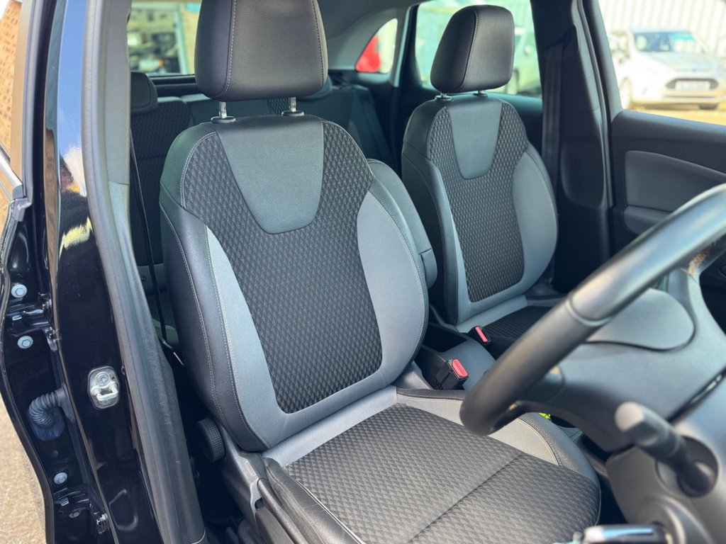 Used Vauxhall Crossland X 2018 for sale - 78056659: Photo 2