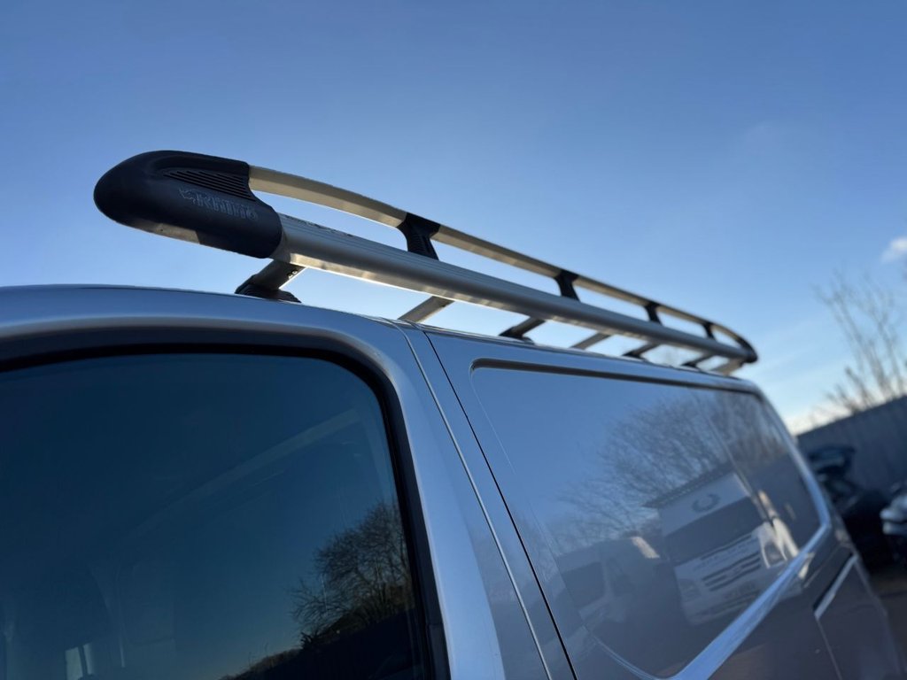 Used Vauxhall Vivaro 2017 for sale - 77161480: Photo 16