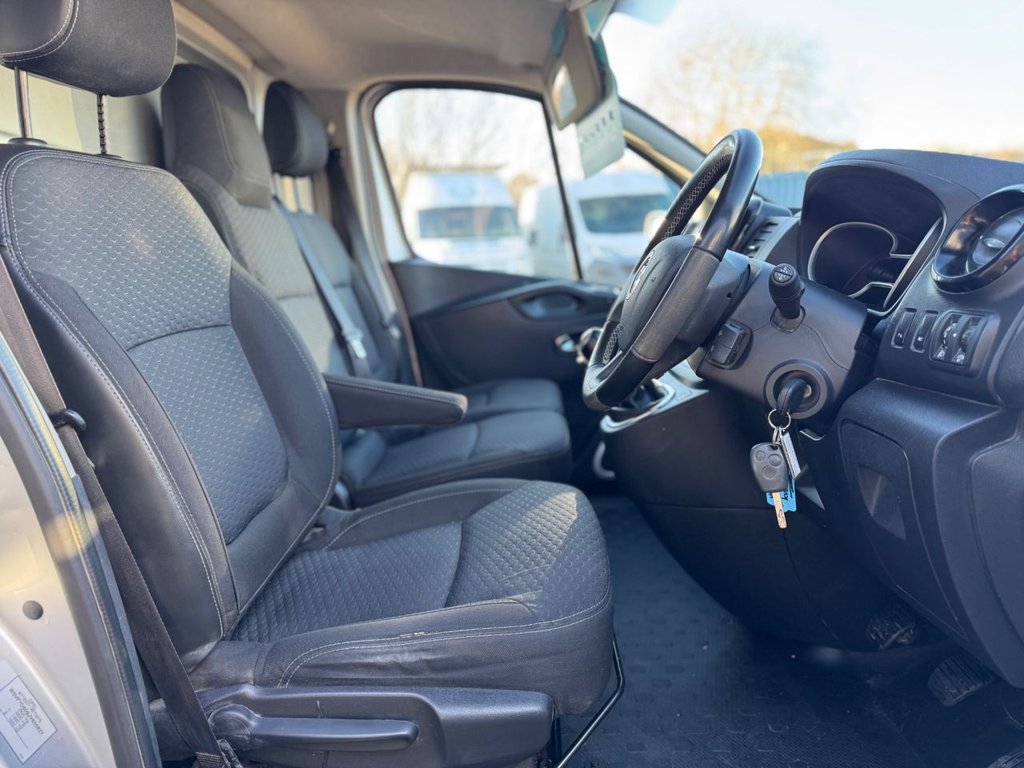 Used Vauxhall Vivaro 2017 for sale - 77161480: Photo 31