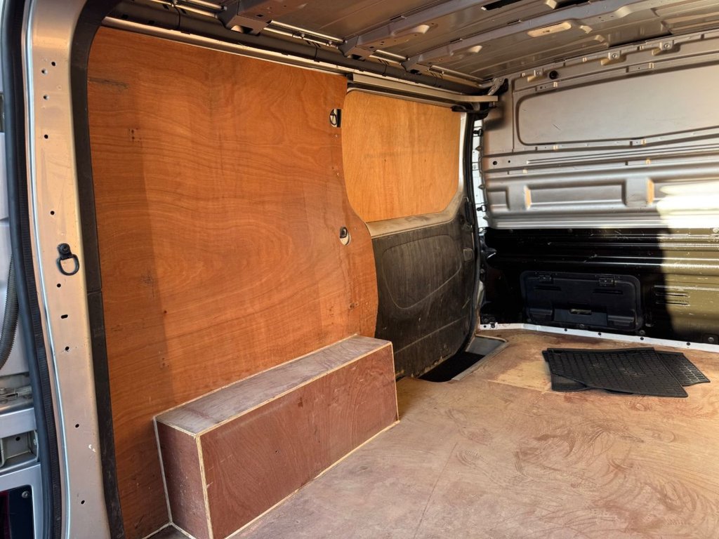 Used Vauxhall Vivaro 2017 for sale - 77161480: Photo 33