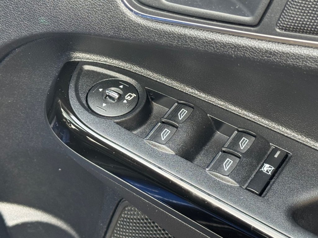 Used Ford B-MAX 2015 for sale - 77498852: Photo 16