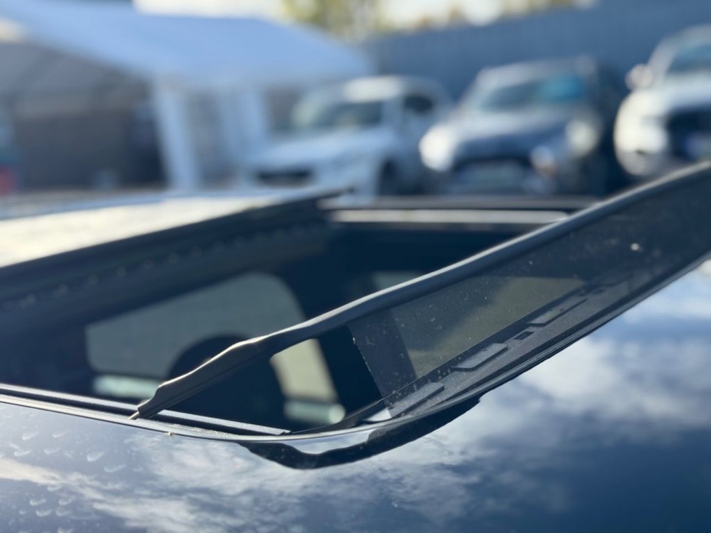 Used MINI Hatch 2010 for sale - 76395719: Photo 15