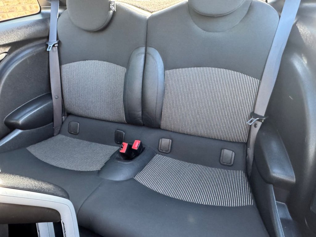 Used MINI Hatch 2010 for sale - 76395719: Photo 6