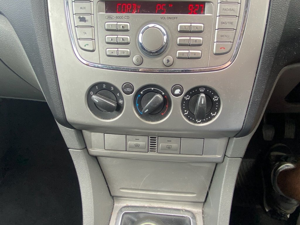 Used Ford Focus 2009 for sale - 76454235: Photo 13