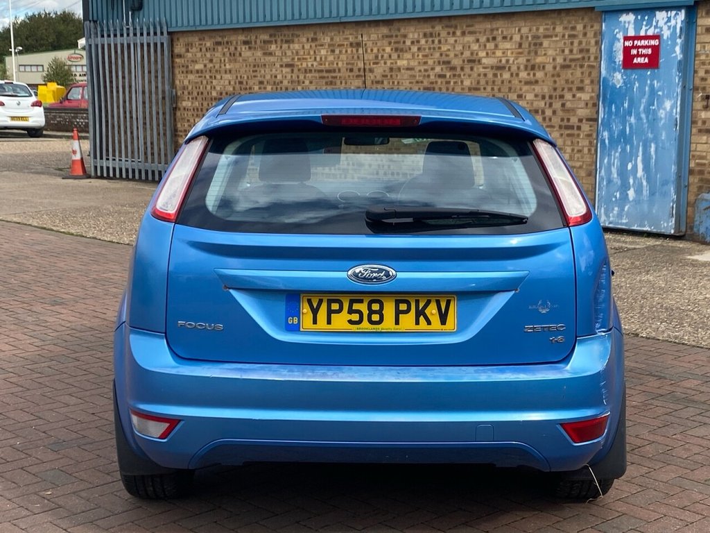 Used Ford Focus 2009 for sale - 76454235: Photo 8