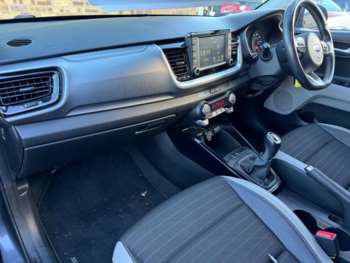Used Kia Stonic 2018 for sale - 74581237: Photo