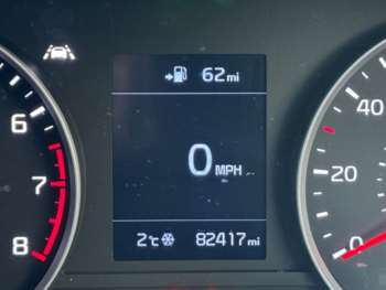 Used Kia Stonic 2018 for sale - 74581237: Photo
