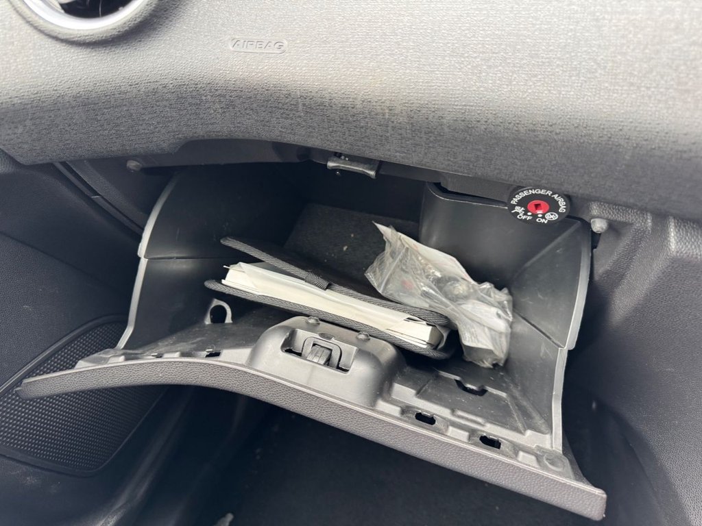 Used Ford Fiesta 2014 for sale - 76481729: Photo 3