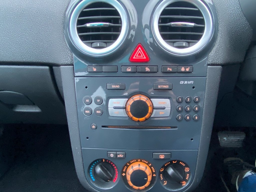 Used Vauxhall Corsa 2011 for sale - 76923734: Photo 8