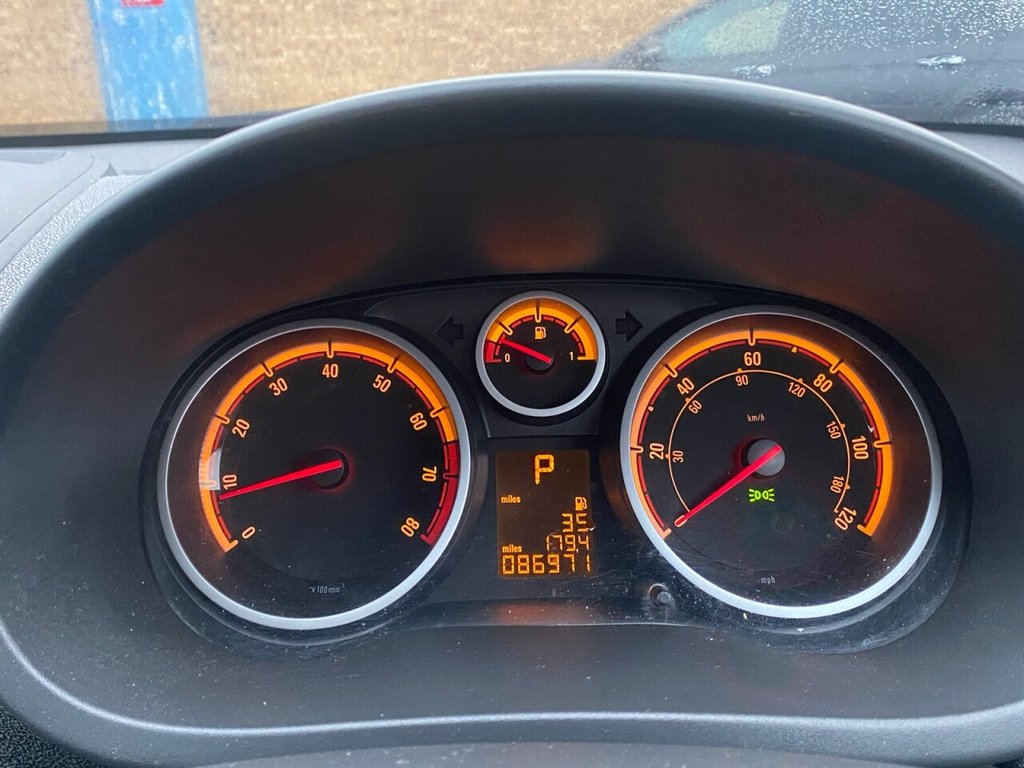 Used Vauxhall Corsa 2011 for sale - 76923734: Photo 9