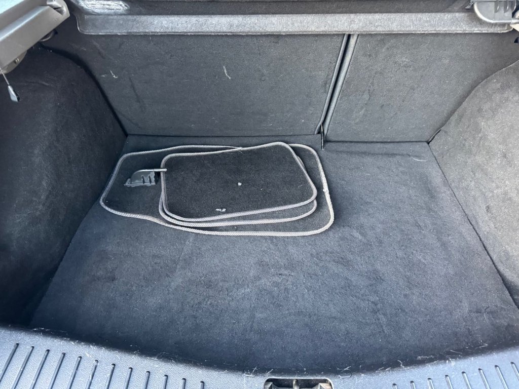 Used Ford Focus 2011 for sale - 76901040: Photo 16