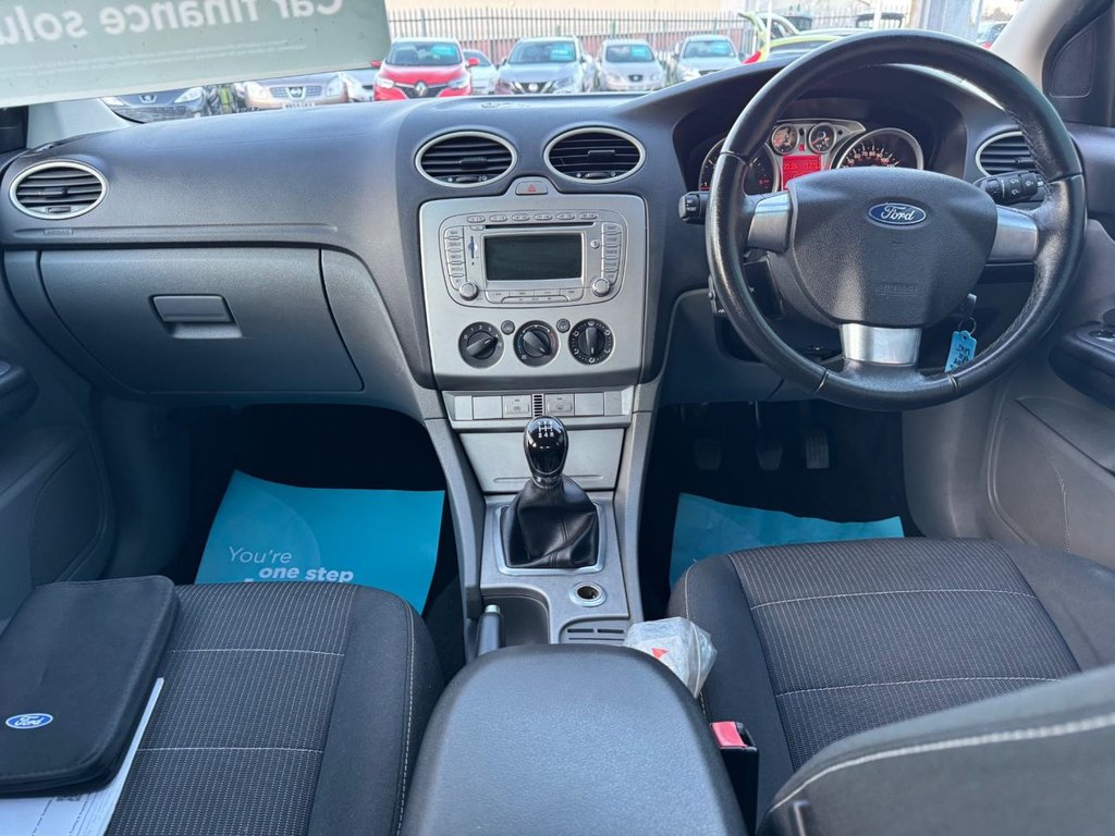 Used Ford Focus 2011 for sale - 76901040: Photo 2