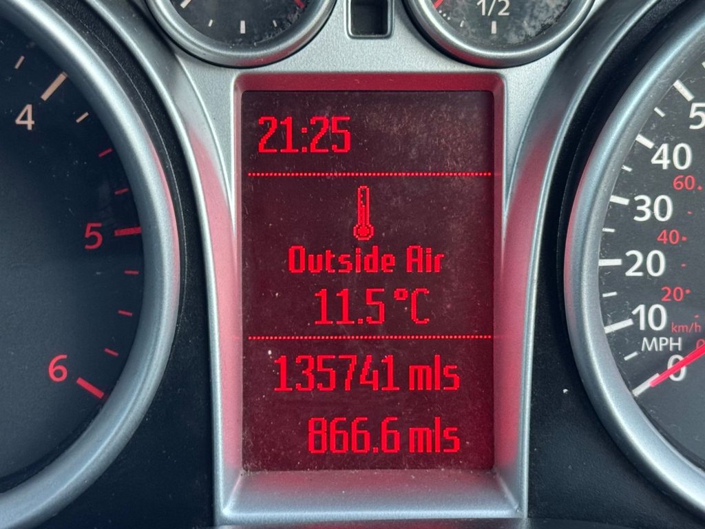 Used Ford Focus 2011 for sale - 76901040: Photo 4