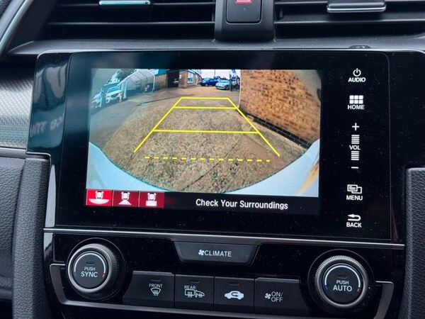Used Honda Civic 2018 for sale - 76118889: Photo 21