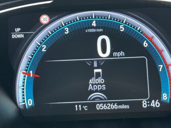 Used Honda Civic 2018 for sale - 76118889: Photo 42