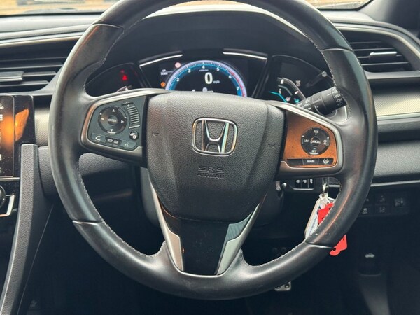 Used Honda Civic 2018 for sale - 76118889: Photo 47