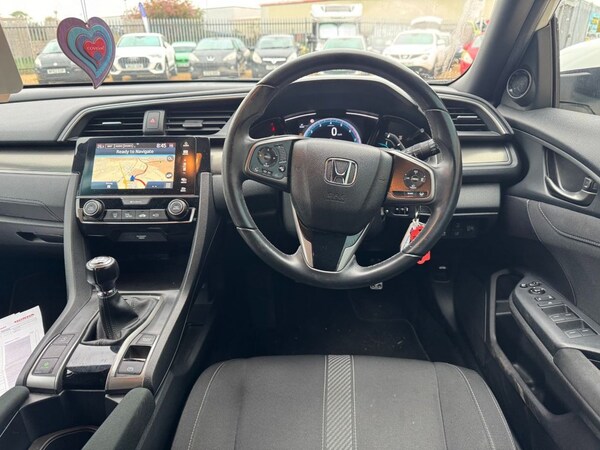 Used Honda Civic 2018 for sale - 76118889: Photo 48