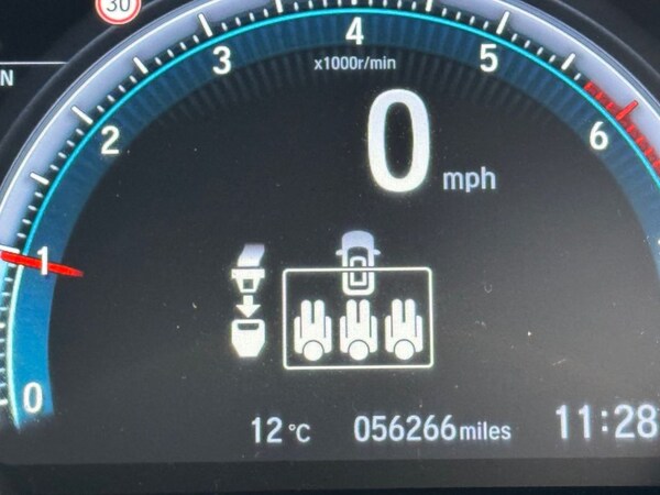 Used Honda Civic 2018 for sale - 76118889: Photo 4