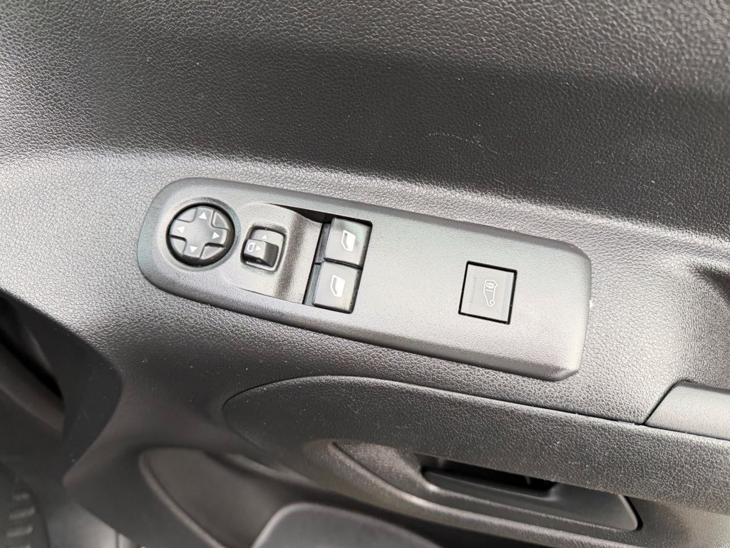 Used Peugeot Partner 2019 for sale - 76647686: Photo 40