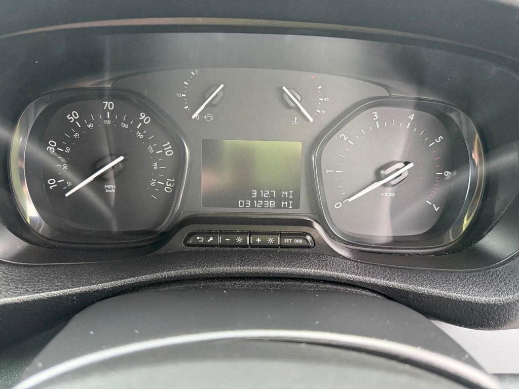 Used Vauxhall Vivaro 2020 for sale - 76914749: Photo 46