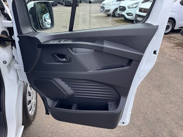 Used Nissan Primastar 2023 for sale - 75037918: Photo 48
