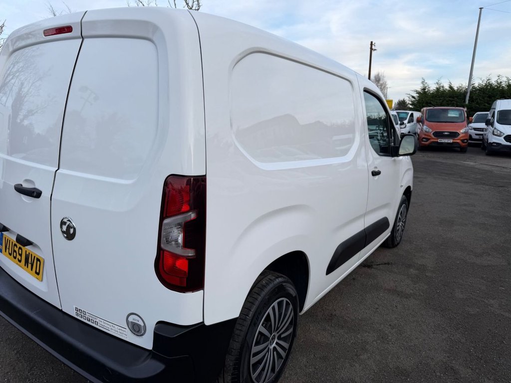 Used Vauxhall Combo 2019 for sale - 77634543: Photo 2