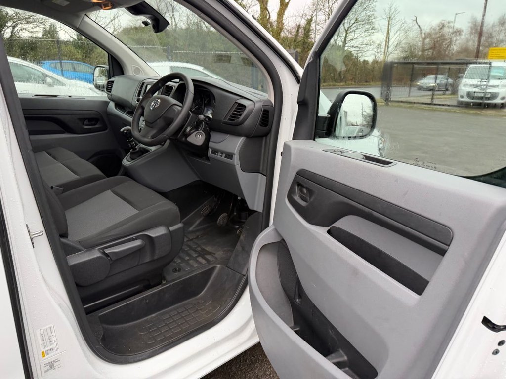 Used Vauxhall Vivaro 2022 for sale - 77451856: Photo 13