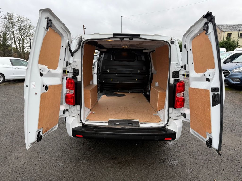 Used Vauxhall Vivaro 2022 for sale - 77451856: Photo 16