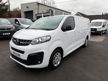Vauxhall Vivaro feature image