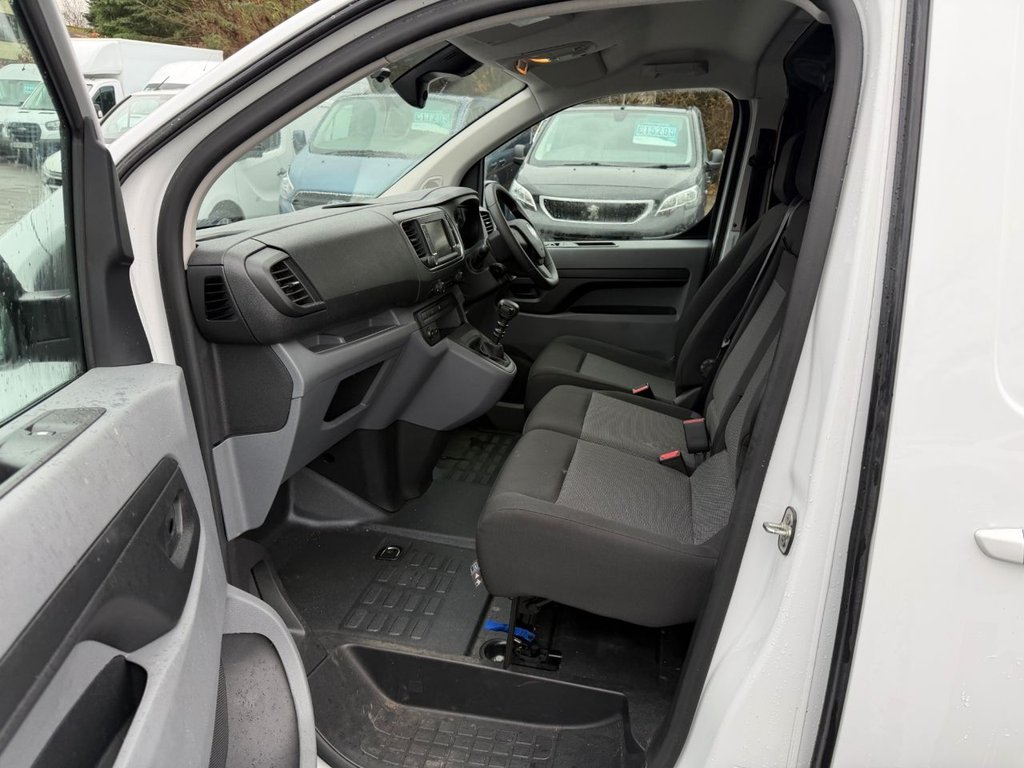 Used Vauxhall Vivaro 2022 for sale - 77451856: Photo 5