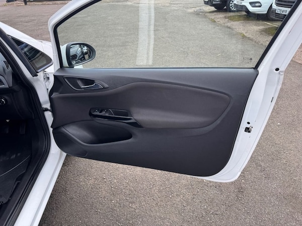 Used Vauxhall Corsa Van 2018 for sale - 75709540: Photo 32