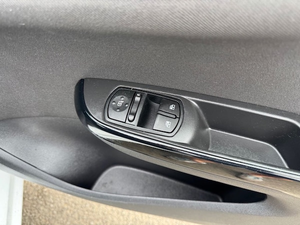 Used Vauxhall Corsa Van 2018 for sale - 75709540: Photo 39