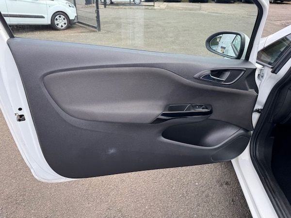 Used Vauxhall Corsa Van 2018 for sale - 75709540: Photo 50