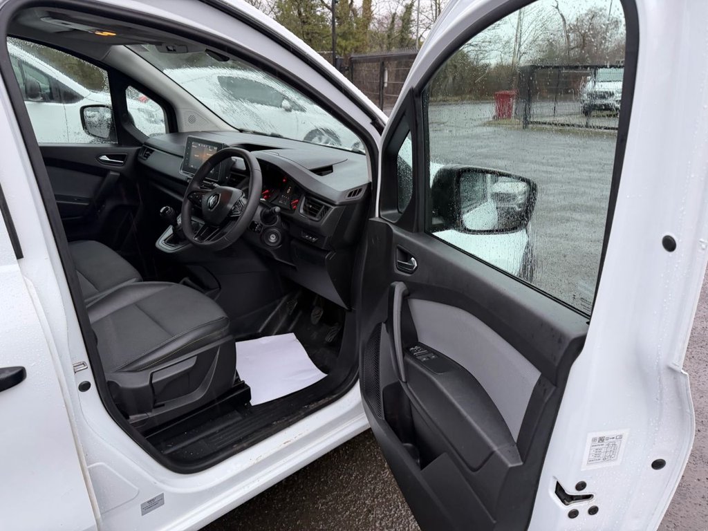 Used Renault Kangoo 2024 for sale - 77539540: Photo 15