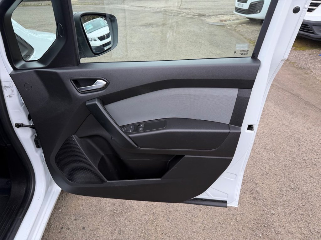 Used Renault Kangoo 2024 for sale - 77667099: Photo 38