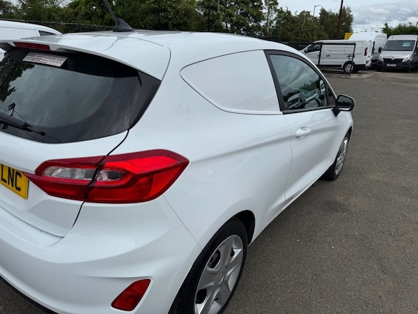 Used Ford Fiesta Van 2020 for sale - 75158774: Photo 16