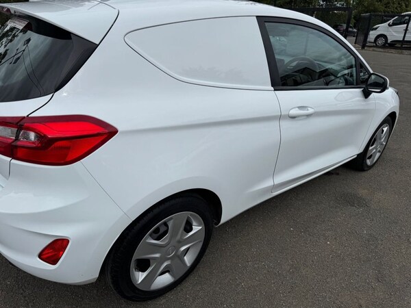 Used Ford Fiesta Van 2020 for sale - 75158774: Photo 17