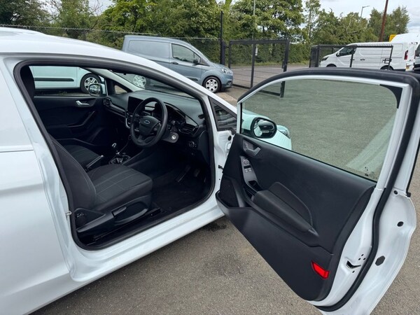 Used Ford Fiesta Van 2020 for sale - 75158774: Photo 26