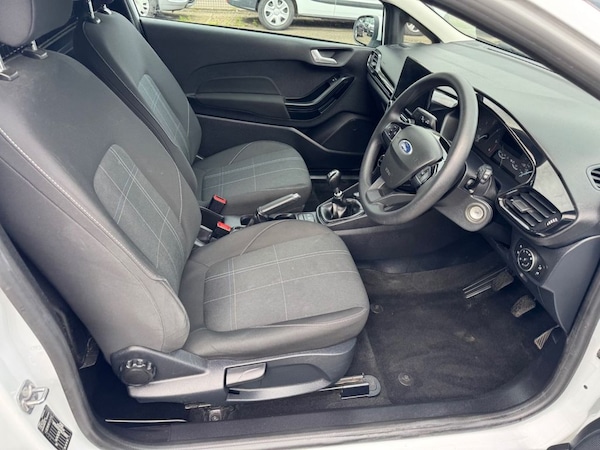 Used Ford Fiesta Van 2020 for sale - 75158774: Photo 31