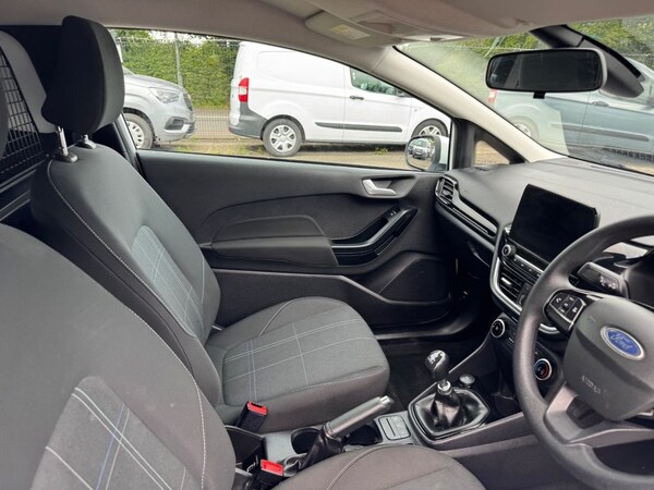 Used Ford Fiesta Van 2020 for sale - 75158774: Photo 35