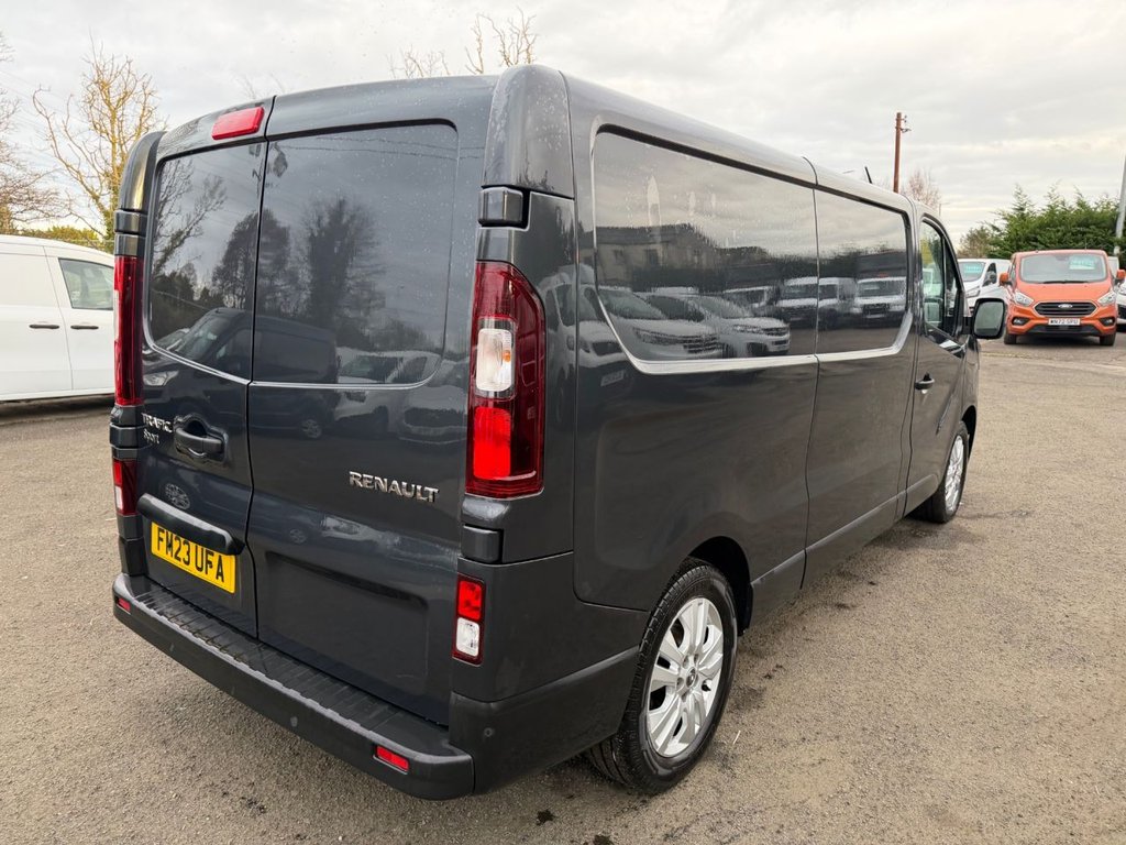 Used Renault Trafic 2023 for sale - 77636817: Photo 2