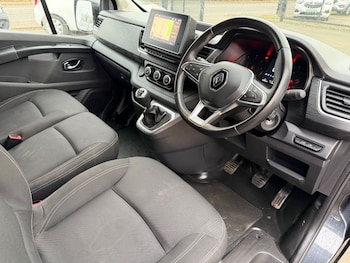 Used Renault Trafic 2023 for sale - 77636817: Photo