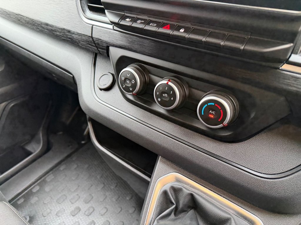 Used Renault Trafic 2023 for sale - 77636817: Photo 48