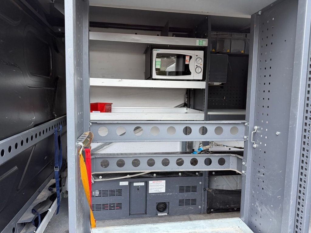 Used Ford Transit 2018 for sale - 76500960: Photo 2