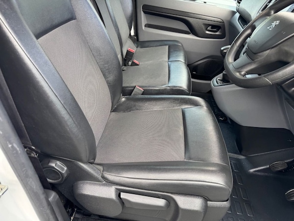 Used Peugeot Expert 2022 for sale - 75025136: Photo 44